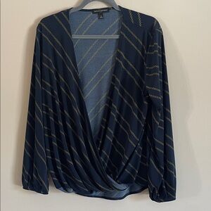 Banana Republic Blue and Gold Chain Pattern Top